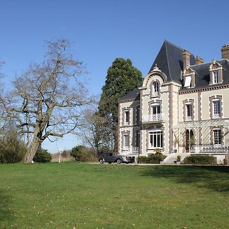 Chateau De La Folie Trie-Château Esterno foto