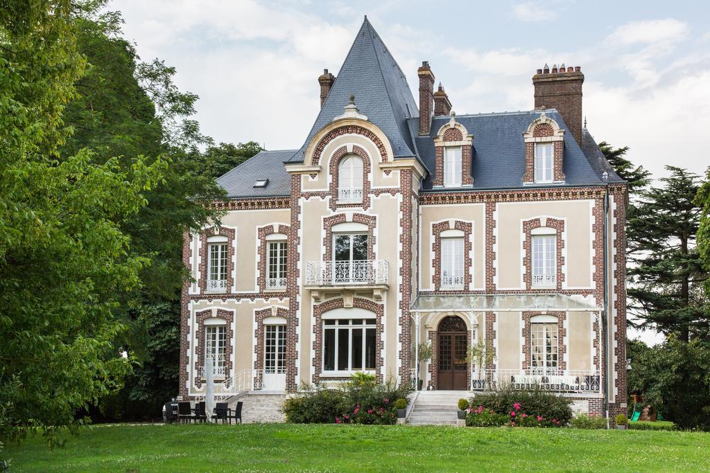 Chateau De La Folie Trie-Château Esterno foto